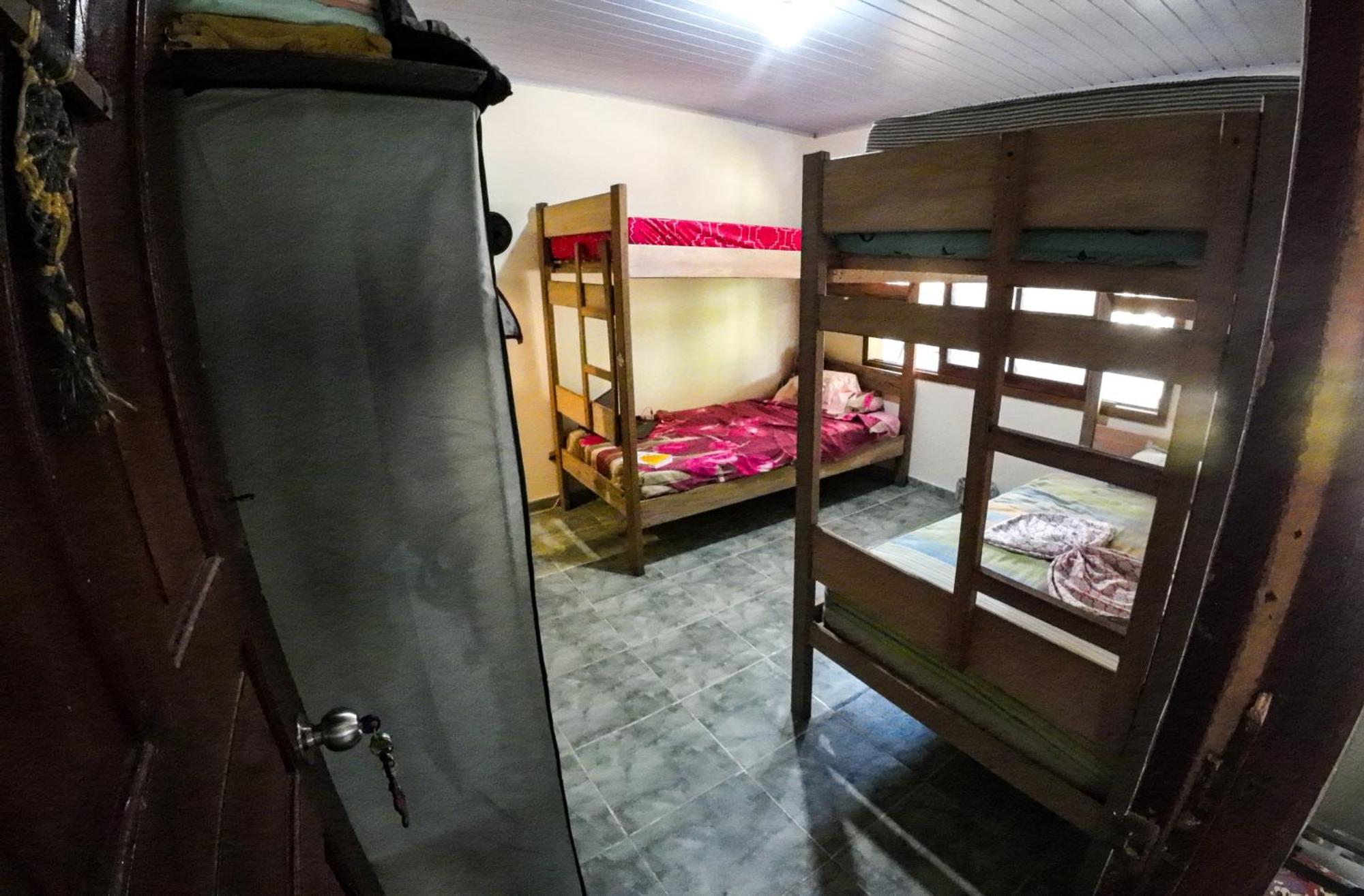 Capibara Guest House Leticia Bagian luar foto
