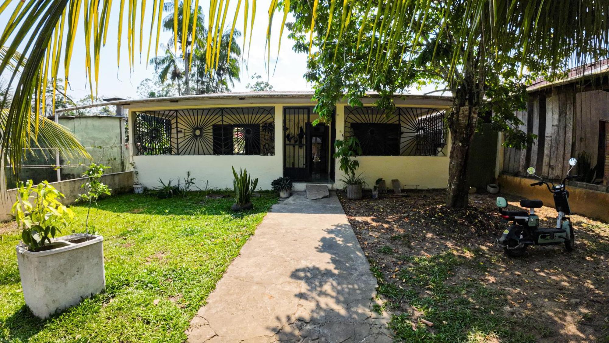 Capibara Guest House Leticia Bagian luar foto