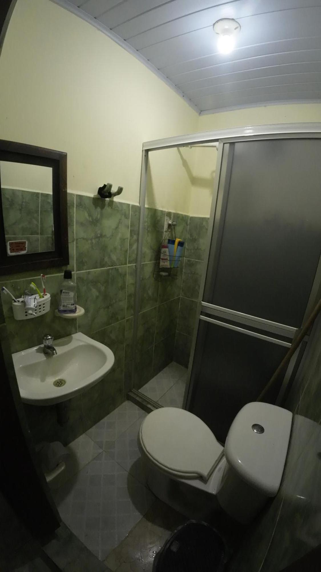 Capibara Guest House Leticia Bagian luar foto